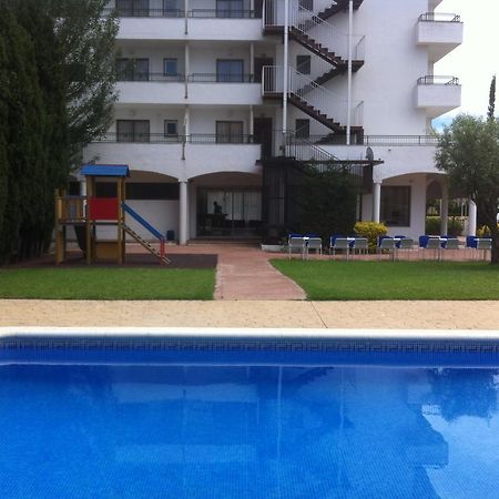 Bay Hotel Ρόζες Εξωτερικό φωτογραφία