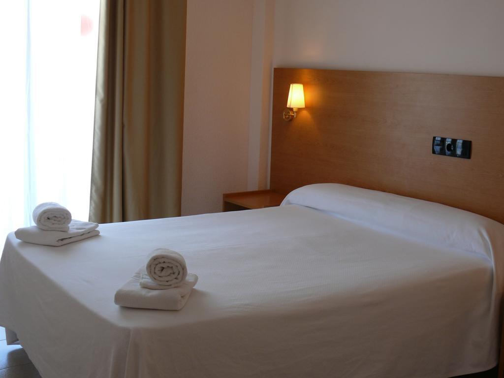Bay Hotel Ρόζες Δωμάτιο φωτογραφία