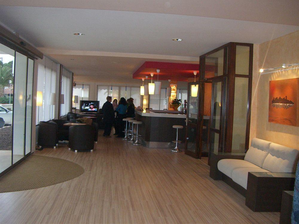 Bay Hotel Ρόζες Εξωτερικό φωτογραφία